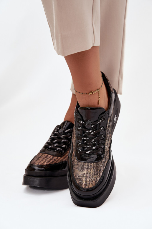 Pelle Scarpe stringate Femminile con una piattaforma Artiker 57C2044 colore nero