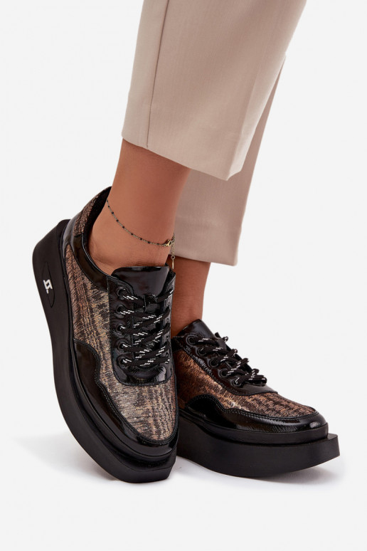 Pelle Scarpe stringate Femminile con una piattaforma Artiker 57C2044 colore nero