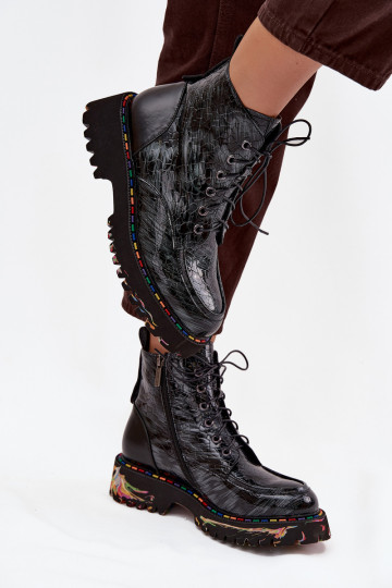 Anfibi da donna in pelle verniciata Artiker 57C0065 grigi