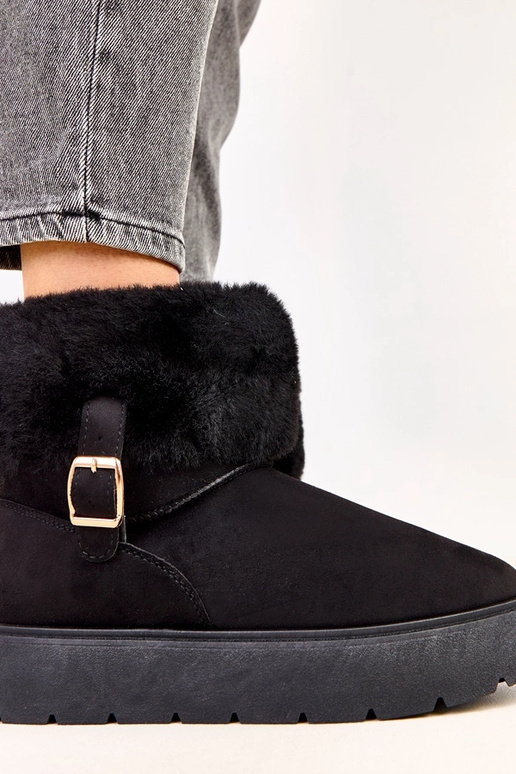 Stivali da neve neri con piattaforma... Stivali da neve neri con piattaforma...