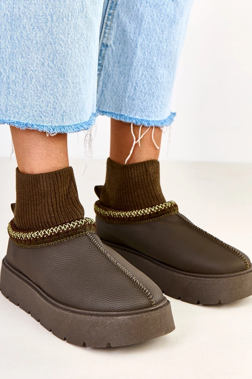 Stivali da neve verdi con gambale a... Stivali da neve verdi con gambale a...