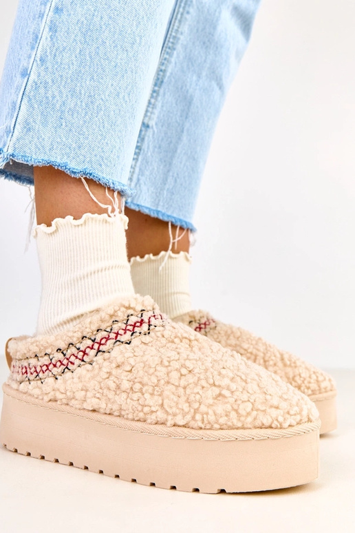 Stivali da neve beige bassi con... Stivali da neve beige bassi con...