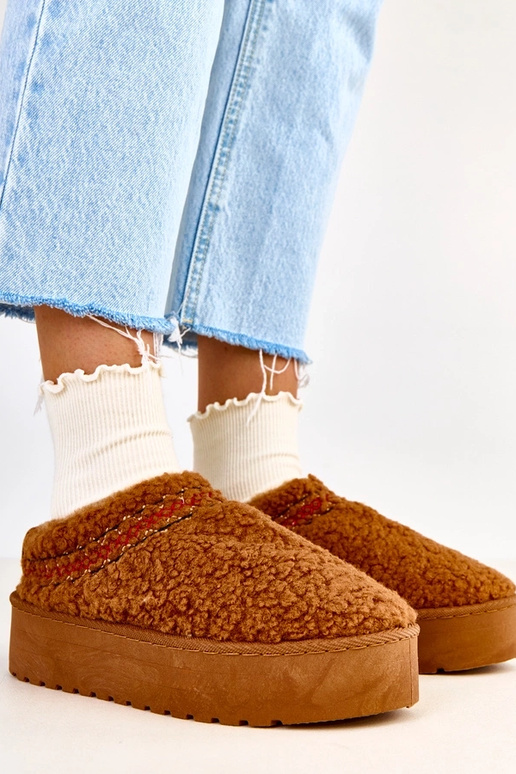 Stivali da neve marroni bassi con... Stivali da neve marroni bassi con...