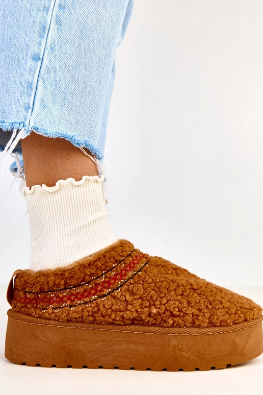 Stivali da neve marroni bassi con... Stivali da neve marroni bassi con...