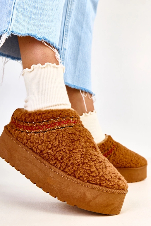 Stivali da neve marroni bassi con... Stivali da neve marroni bassi con...