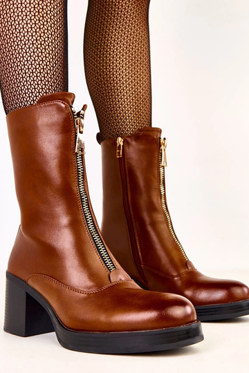 Stivaletti marroni col...