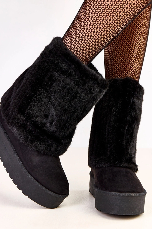 Stivali da neve neri con piattaforma... Stivali da neve neri con piattaforma...