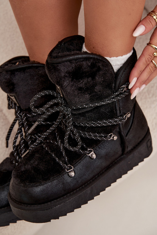 Stivali da neve Femminile con una piattaforma con una pelliccia D.Franklin DFSH37005 colore nero