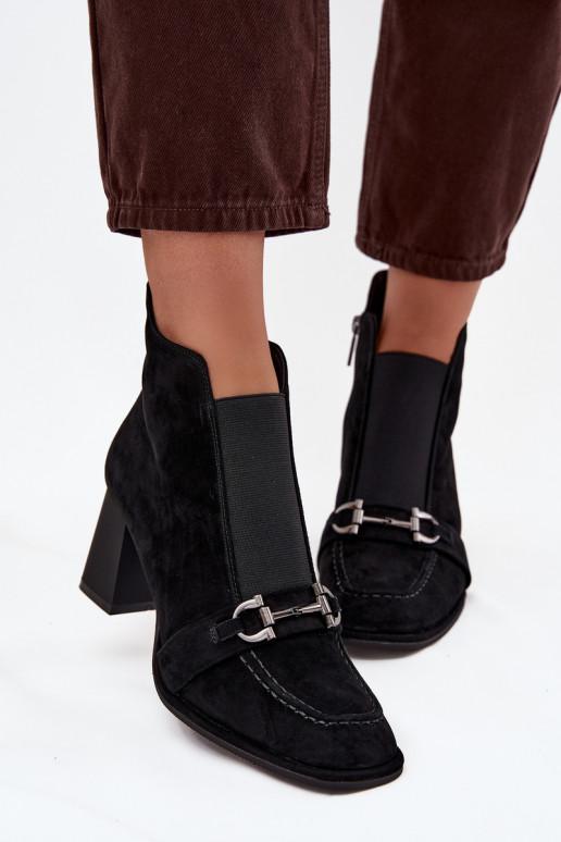 Stivali da donnaAbilitatoturalnego dalla pelle scamosciatau con i tacchi Artiker 57C0124 colore nero