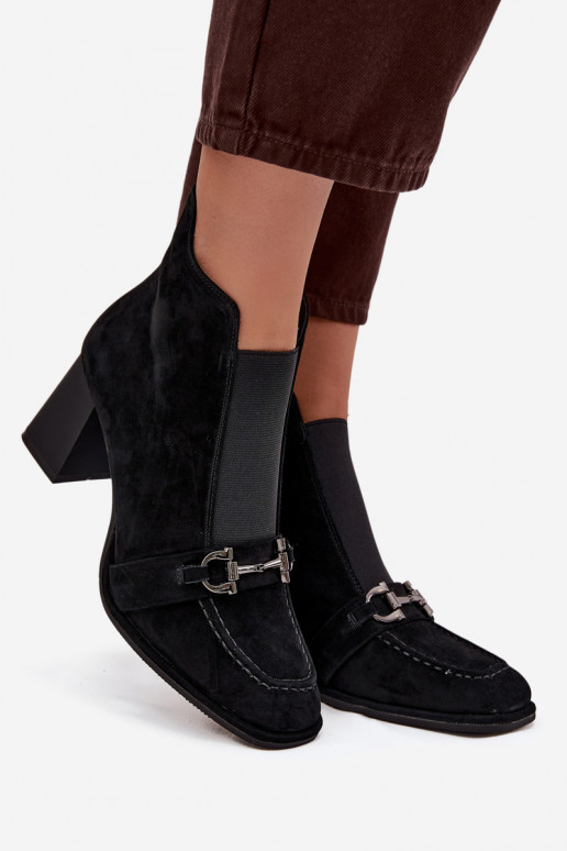 Stivali da donnaAbilitatoturalnego dalla pelle scamosciatau con i tacchi Artiker 57C0124 colore nero