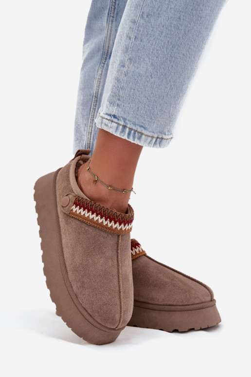 Stivali da neve da donna bassi con cinturini mobili e ricami, con plateau di colore sabbia Lyrisse Stivali da neve da donna bassi con cinturini mobili e ricami, con plateau di colore sabbia Lyrisse