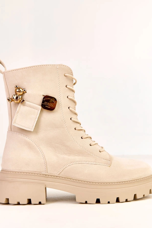 Scarponi da donna color sabbia... Scarponi da donna color sabbia...