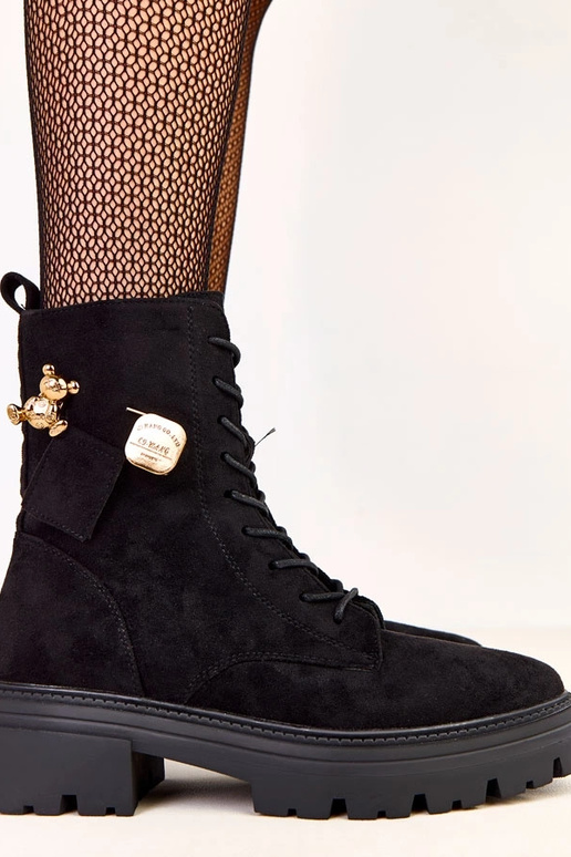 Scarpe da trekking nere delle donne... Scarpe da trekking nere delle donne...