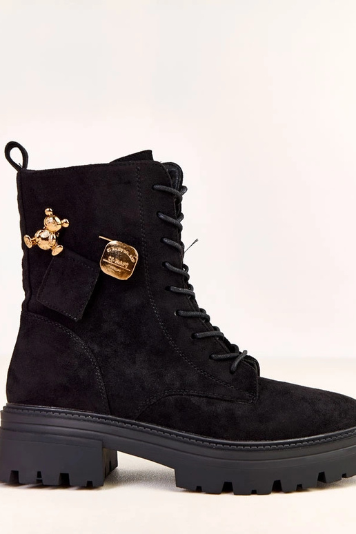 Scarpe da trekking nere delle donne... Scarpe da trekking nere delle donne...