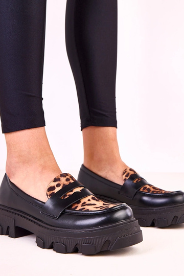 Mocassini neri con accento...