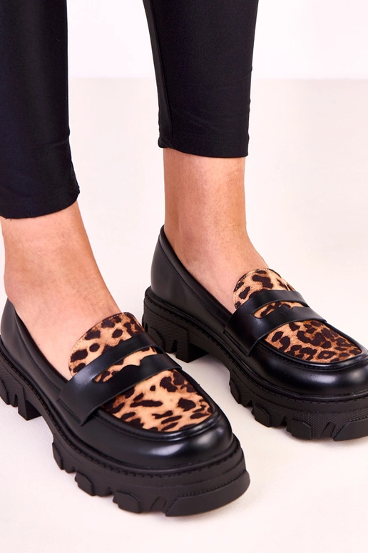 Mocassini neri con accento a stampa... Mocassini neri con accento a stampa...