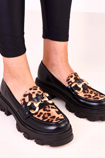 Mocassini neri con accento... 2