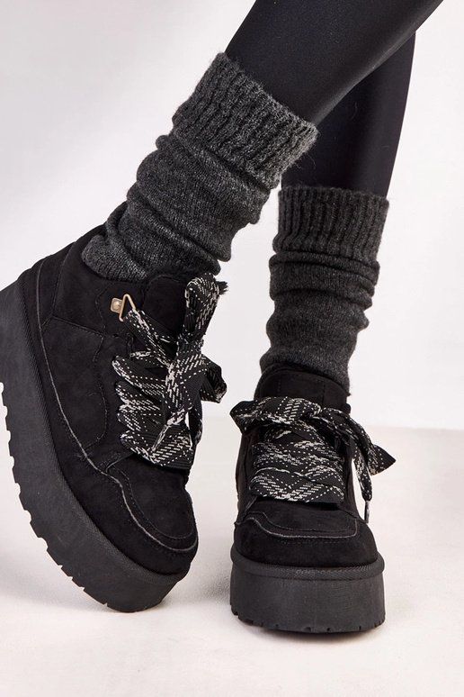 Scarpe sportive nere calde con lacci...