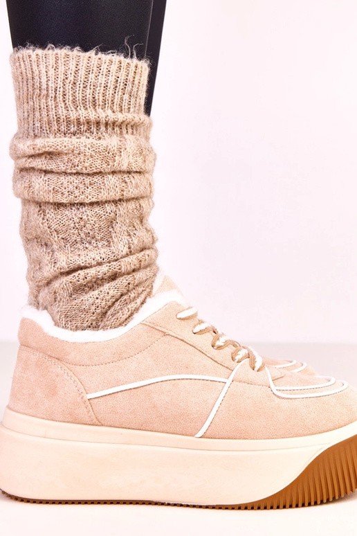 Scarpe sportive color sabbia calde...