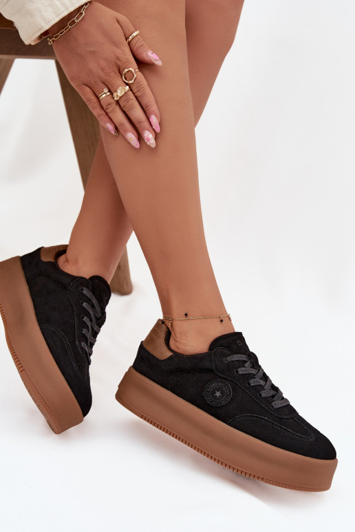 Scarpe modello sneakers Femminile con una piattaforma Big Star SS274761 colore nero