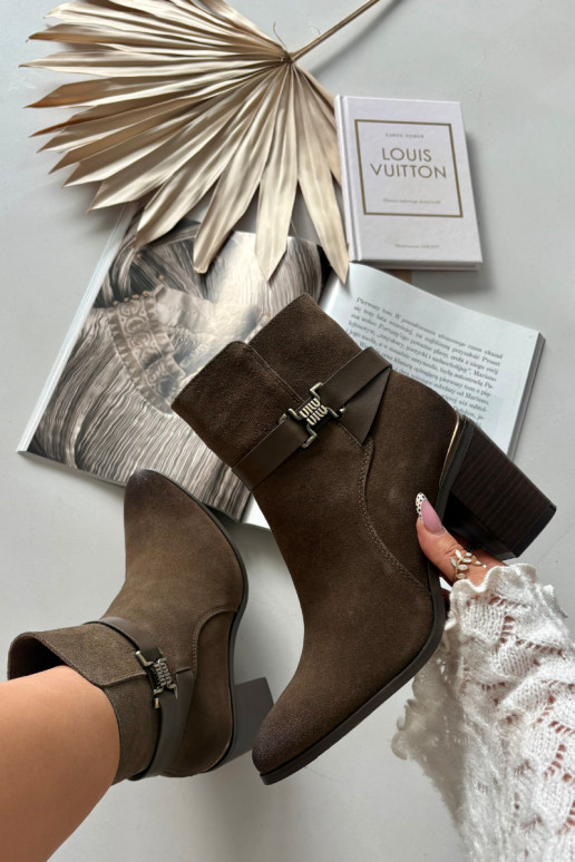 Stivali da donnaAbilitatoturalnego dalla pelle scamosciatau con i tacchi riscaldamento Sergio Leone BT25384-S colore kaki Stivali da donnaAbilitatoturalnego dalla pelle scamosciatau con i tacchi riscaldamento Sergio Leone BT25384-S colore kaki