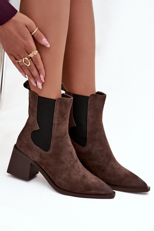 Pelle dalla pelle scamosciata Stivali con riscaldamento interno Artiker 57C0047 colore marrone Pelle dalla pelle scamosciata Stivali con riscaldamento interno Artiker 57C0047 colore marrone