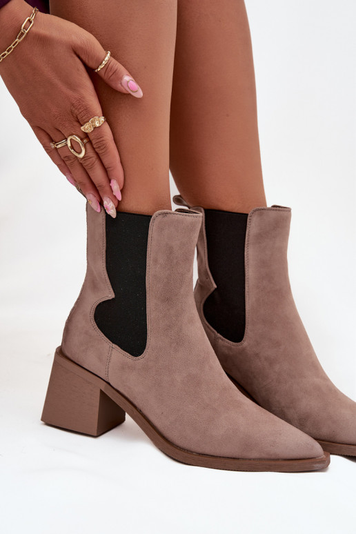 Pelle dalla pelle scamosciata Stivali con riscaldamento interno Artiker 57C0045 beige