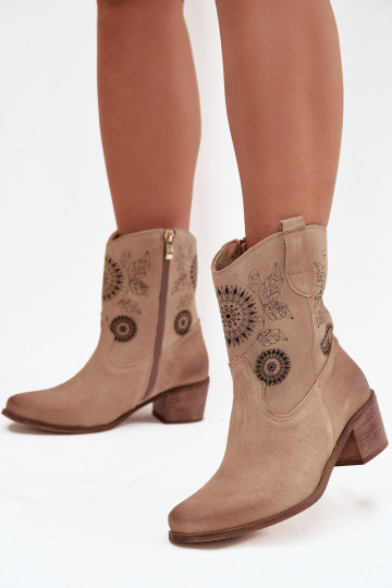 dalla pelle scamosciata Pelle Stivali da donna con elementi traforati con i tacchi Zazoo 3844 beige 2