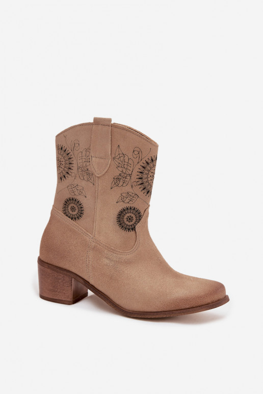 dalla pelle scamosciata Pelle Stivali da donna con elementi traforati con i tacchi Zazoo 3844 beige