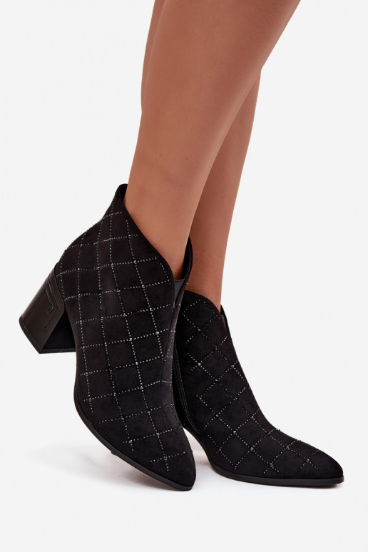 Stivaletti da donna con decorazione D&A MR52-133 color nero