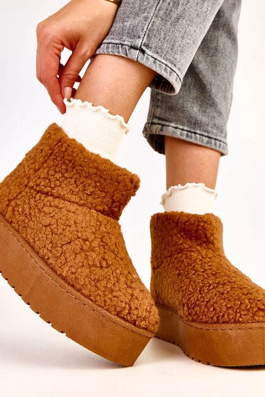 Stivali da neve marroni con gambale... Stivali da neve marroni con gambale...