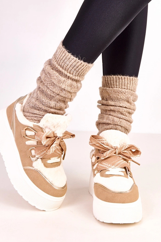 Sneakers beige calde con piattaforma... Sneakers beige calde con piattaforma...