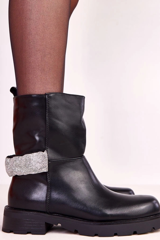 Stivaletti neri da donna con... Stivaletti neri da donna con...