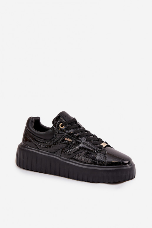 con effetto vernice Scarpe modello sneakers Femminile con una piattaforma Lee Cooper LCJ-25-09-3870 colore nero con effetto vernice Scarpe modello sneakers Femminile con una piattaforma Lee Cooper LCJ-25-09-3870 colore nero