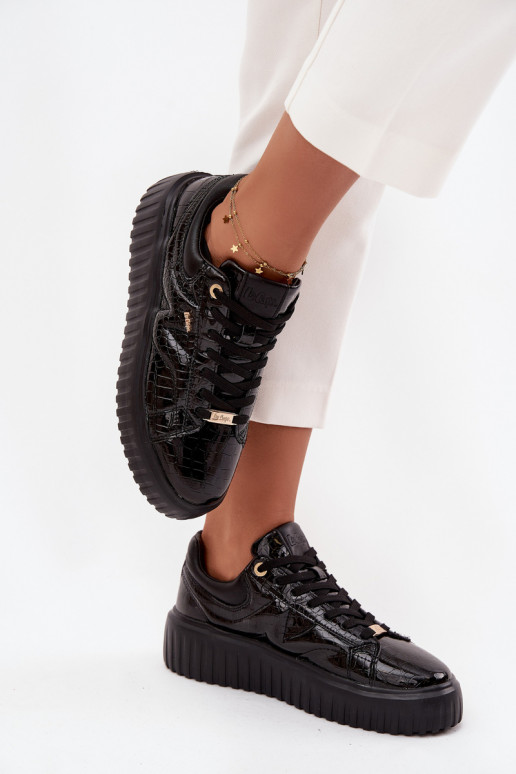 con effetto vernice Scarpe modello sneakers Femminile con una piattaforma Lee Cooper LCJ-25-09-3870 colore nero con effetto vernice Scarpe modello sneakers Femminile con una piattaforma Lee Cooper LCJ-25-09-3870 colore nero