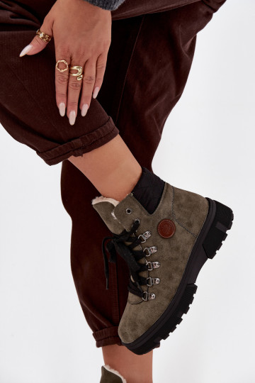 riscaldamento scarpe Femminile con una piattaforma colore kaki Zaraine 2