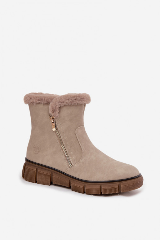 Stivali da neve Femminile con una piattaforma con una pelliccia beige Briselle Stivali da neve Femminile con una piattaforma con una pelliccia beige Briselle