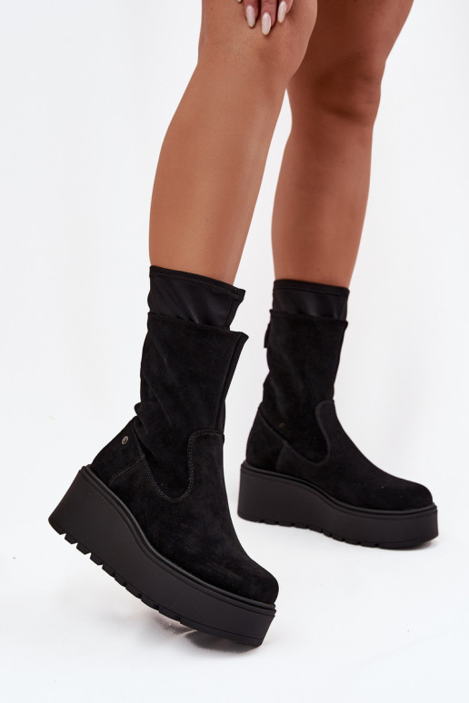 Femminile Pelle Scarpe scamosciate con una piattaforma Deveciejka A7161-20 colore nero Femminile Pelle Scarpe scamosciate con una piattaforma Deveciejka A7161-20 colore nero