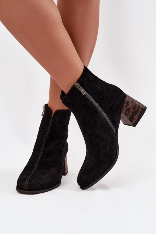 Pelle dalla pelle scamosciata Stivali da donna Deveciejka K7202-01 colore nero Pelle dalla pelle scamosciata Stivali da donna Deveciejka K7202-01 colore nero