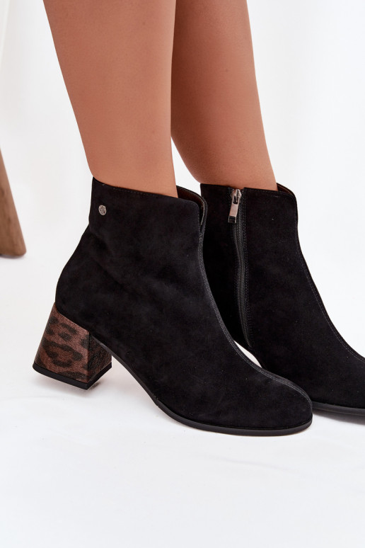 Pelle dalla pelle scamosciata Stivali da donna Deveciejka K7202-01 colore nero Pelle dalla pelle scamosciata Stivali da donna Deveciejka K7202-01 colore nero