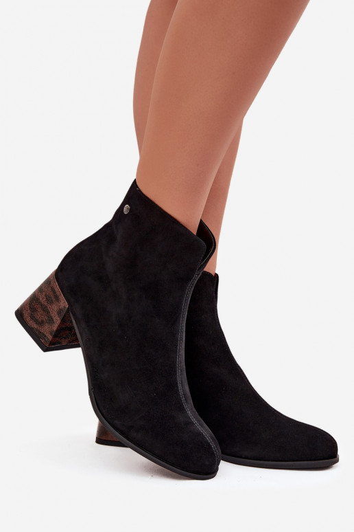 Pelle dalla pelle scamosciata Stivali da donna Deveciejka K7202-01 colore nero Pelle dalla pelle scamosciata Stivali da donna Deveciejka K7202-01 colore nero