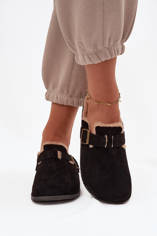 Pantofole Zoccoli Femminile riscaldamento con pelliccia all interno con fibbie colore nero Sylisse Pantofole Zoccoli Femminile riscaldamento con pelliccia all interno con fibbie colore nero Sylisse