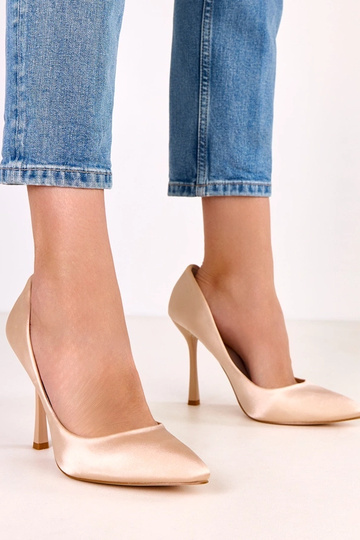 Décolleté color sabbia con... 2