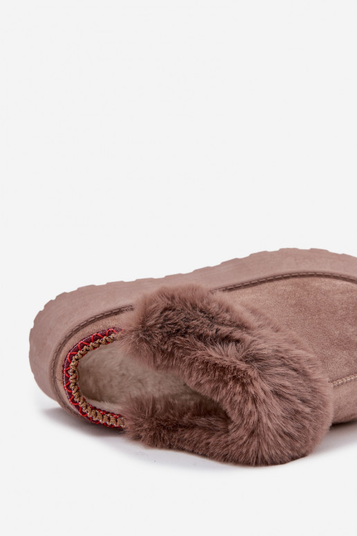 Stivali da neve Femminile con una piattaforma con una pelliccia I Haftem beige Querina Stivali da neve Femminile con una piattaforma con una pelliccia I Haftem beige Querina