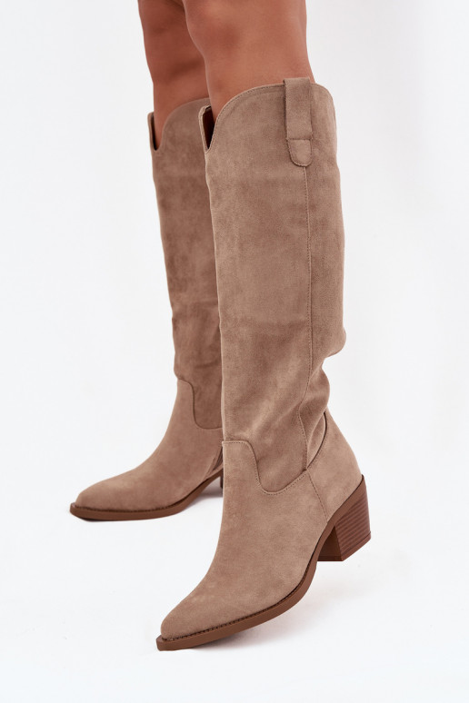 stivali stile coAboy Femminile con i tacchiin ecopelle scamosciatau beige Esmira stivali stile coAboy Femminile con i tacchiin ecopelle scamosciatau beige Esmira