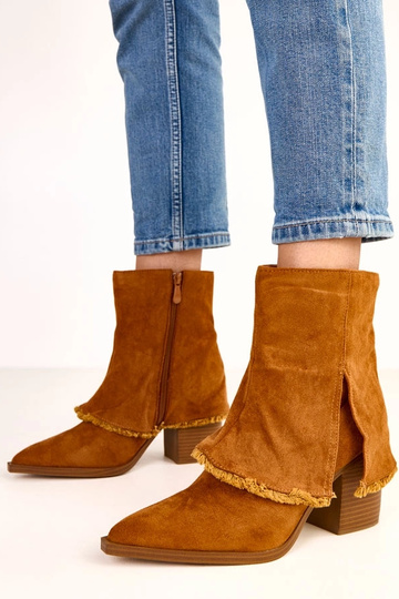 Stivaletti marroni con...