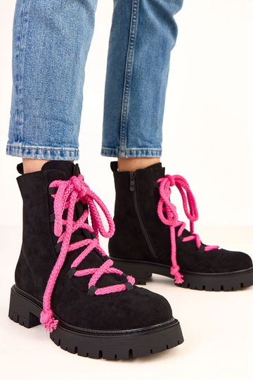 Stivaletti neri con lacci rosa decorativi Gabria