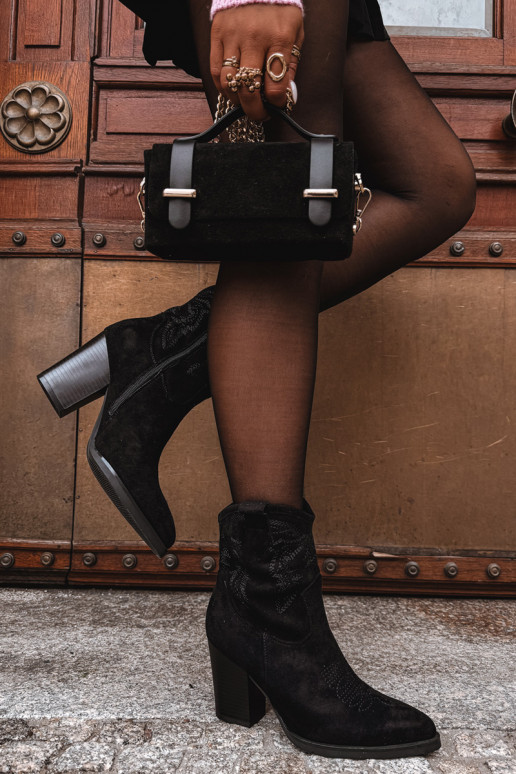 stivali stile coAboy Femminile con i tacchi in ecopelle scamosciataoAe colore nero Carissa stivali stile coAboy Femminile con i tacchi in ecopelle scamosciataoAe colore nero Carissa