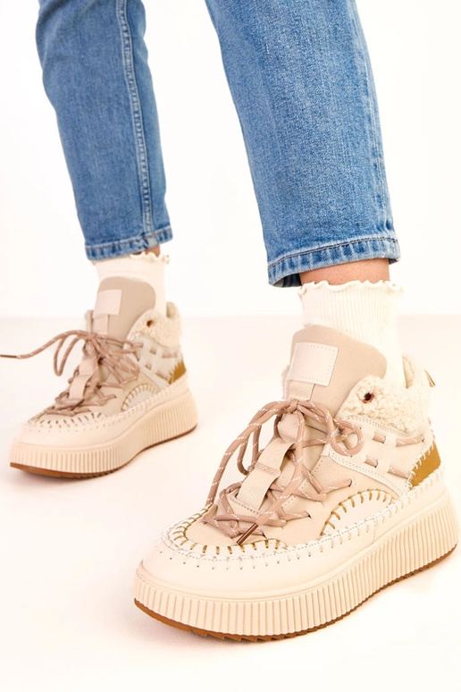 Stivali da neve sabbia con lacci e... Stivali da neve sabbia con lacci e...