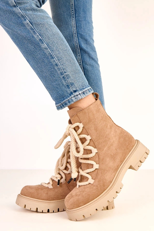 Stivaletti sabbia con lacci... Stivaletti sabbia con lacci...